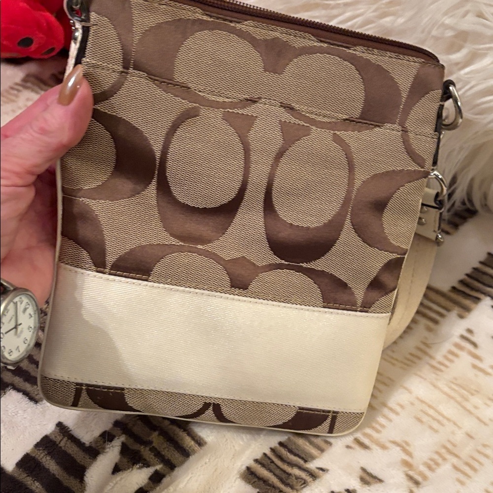 Coach Tan and Cream Swingpack Crossbody Bag - Picture 7 of 16
